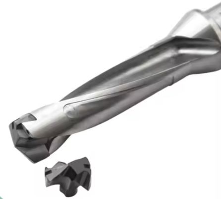Wear Resistant Indexable Drill Bit Exchangeable Tip Drills Reduce Vibration For Automotive